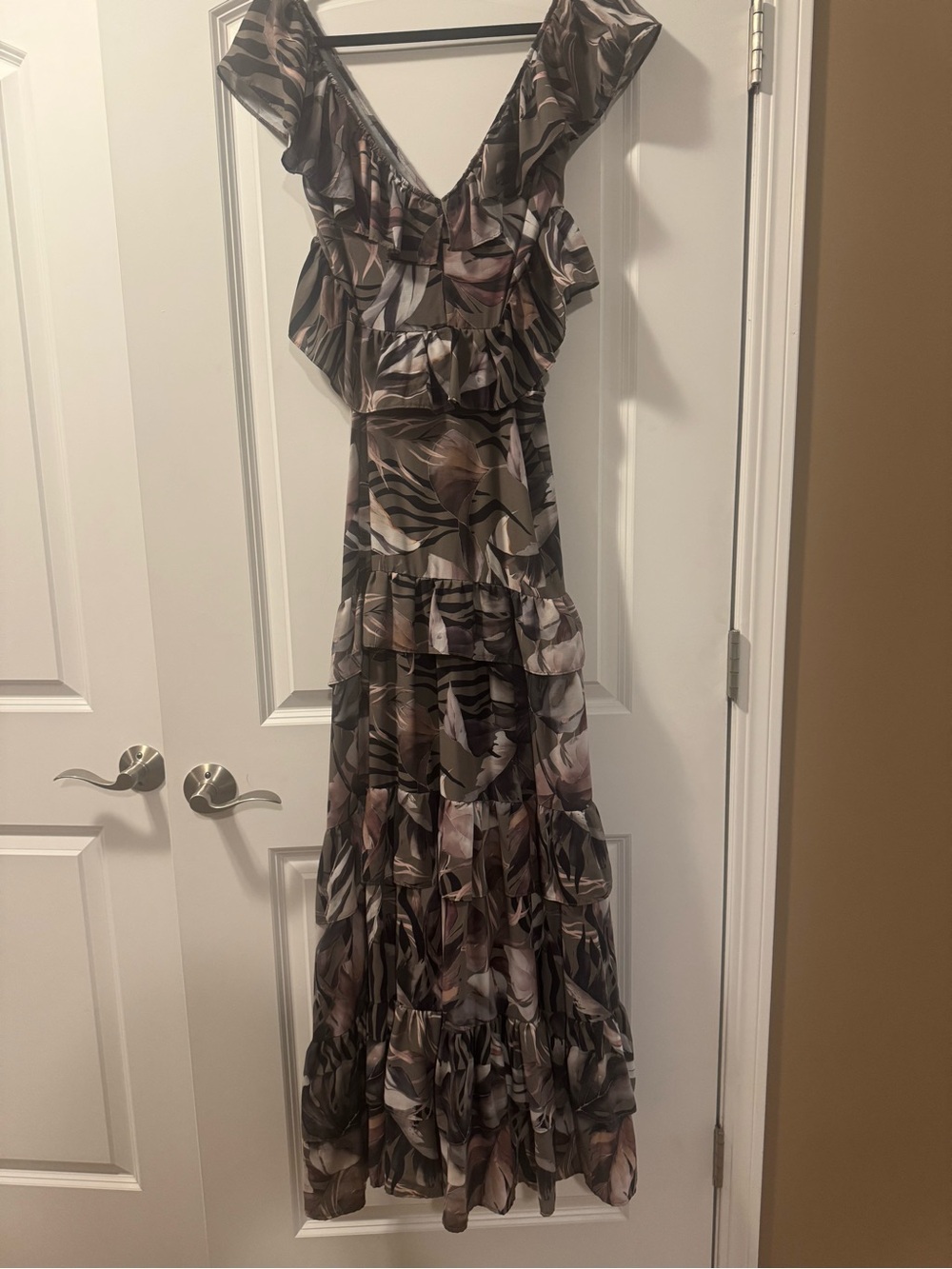 ESPECIA FROM ANTHROPOLOGIE LONG DRESS MADE IN COLUMBIA SIZE SMALL